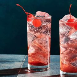 lizziesAxeThrowing_dirtyShirly