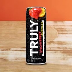 lizziesAxeThrowing_strawberryLemonade